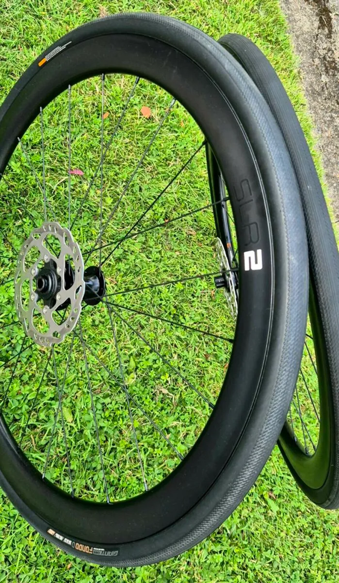 Giant SLR 2 42mm carbon wheelset - Image 4