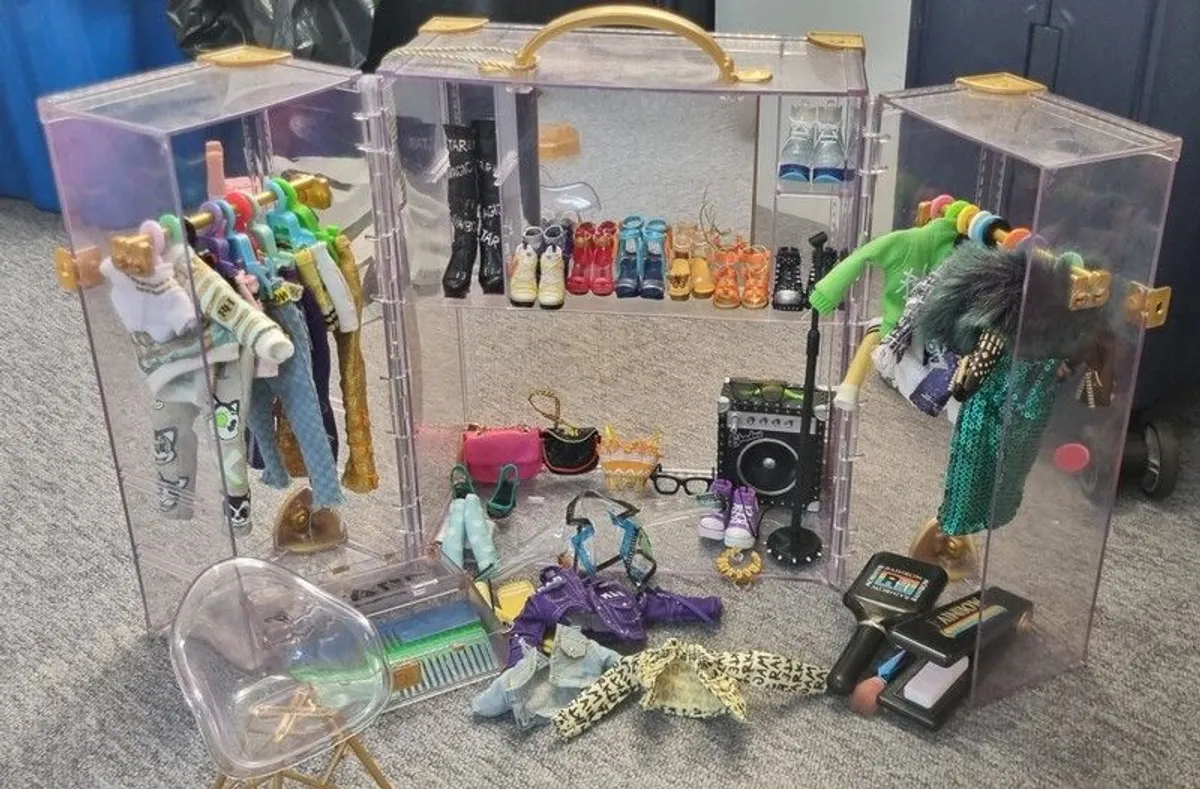 Rainbow High Wardrobe plus lots of clothes accessories - Image 1