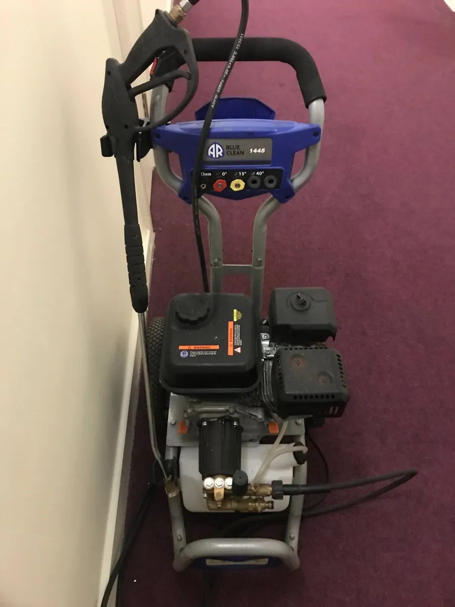 Power washer - Image 1