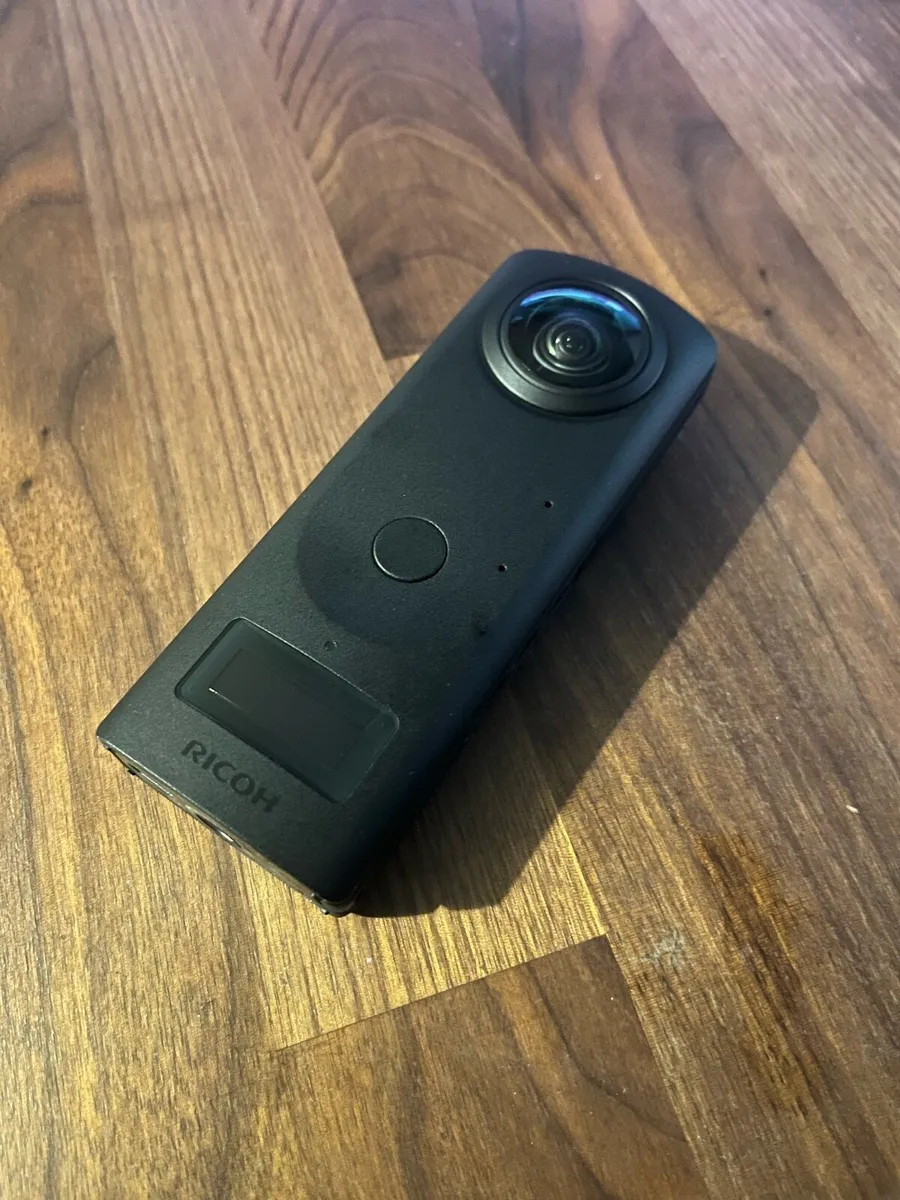 Ricoh Theta Z1 - Image 1