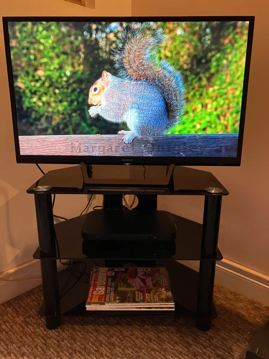 Black TV stand corner unit - Image 4