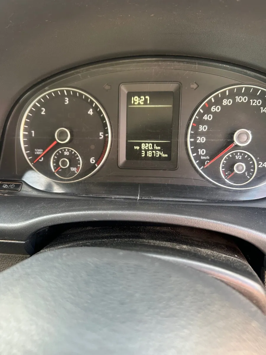 Volkswagen Caddy 2012 - Image 2