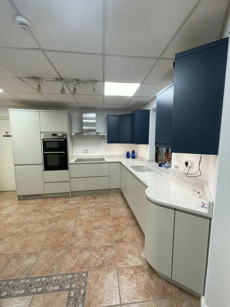 Winterwood Kitchen Ex Display - Image 1