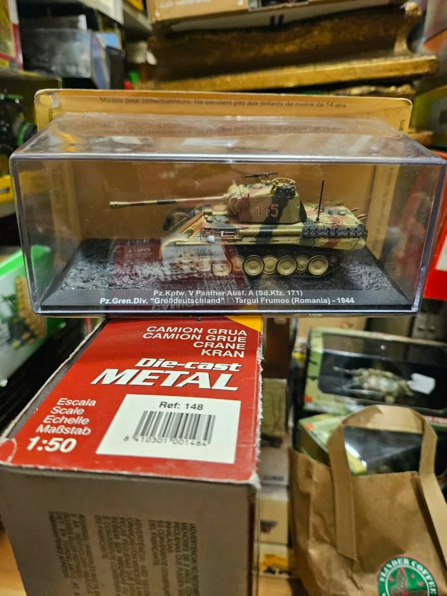 Corgi Atlas German WW2 Panther Tank - Image 1