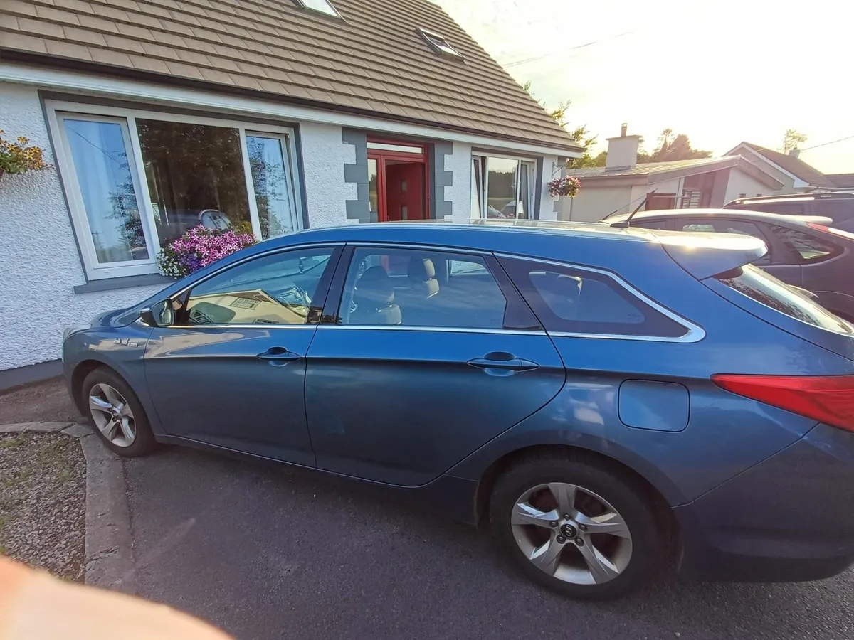 Hyundai i40 2014 - Image 2