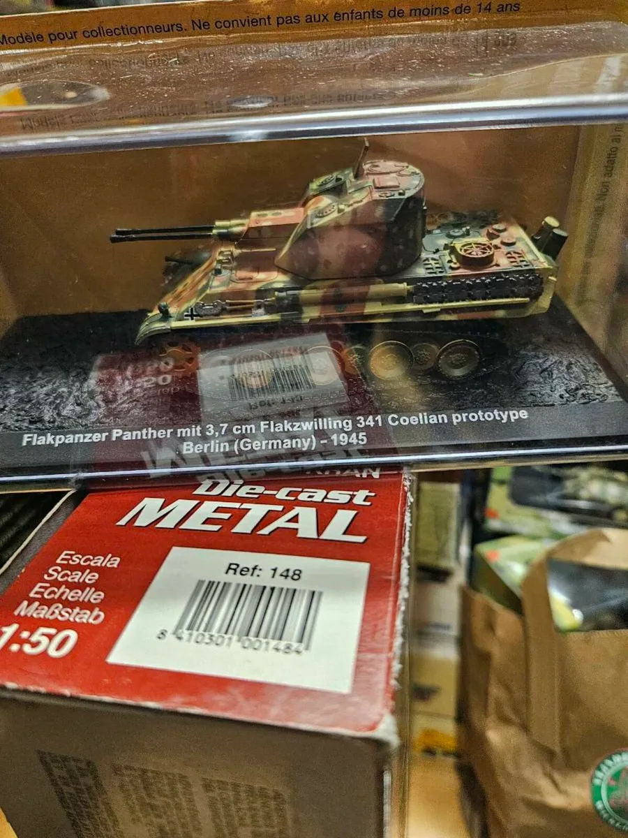 Corgi Atlas German WW2 Flak Panther - Image 1