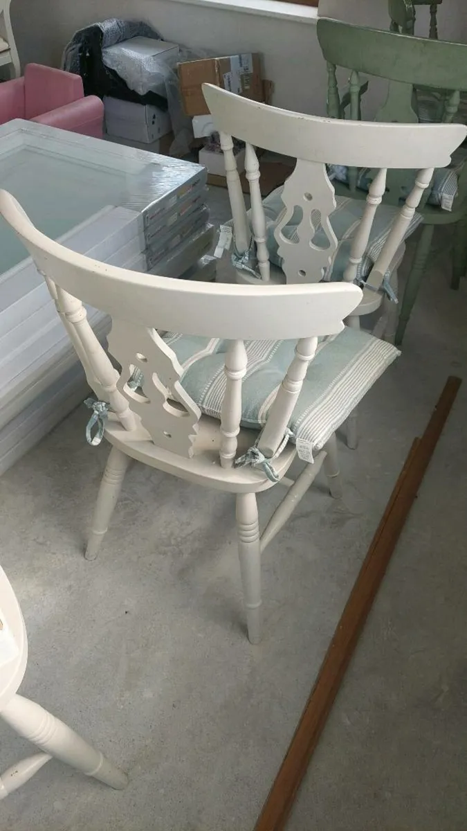 Dining table + 6 chairs - Image 4
