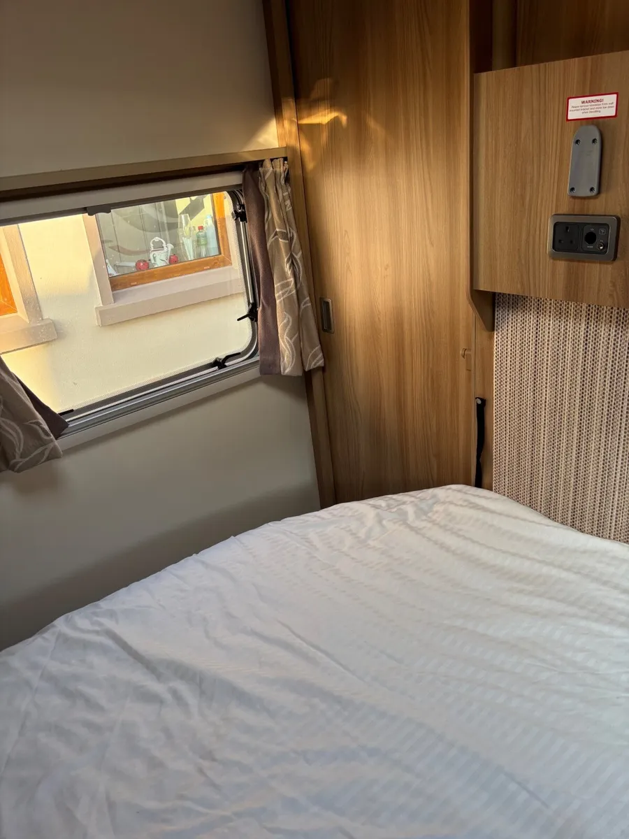 Caravan Bailey Unicorn Cabrera III - Image 4