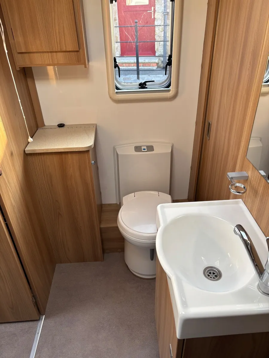 Caravan Bailey Unicorn Cabrera III - Image 4