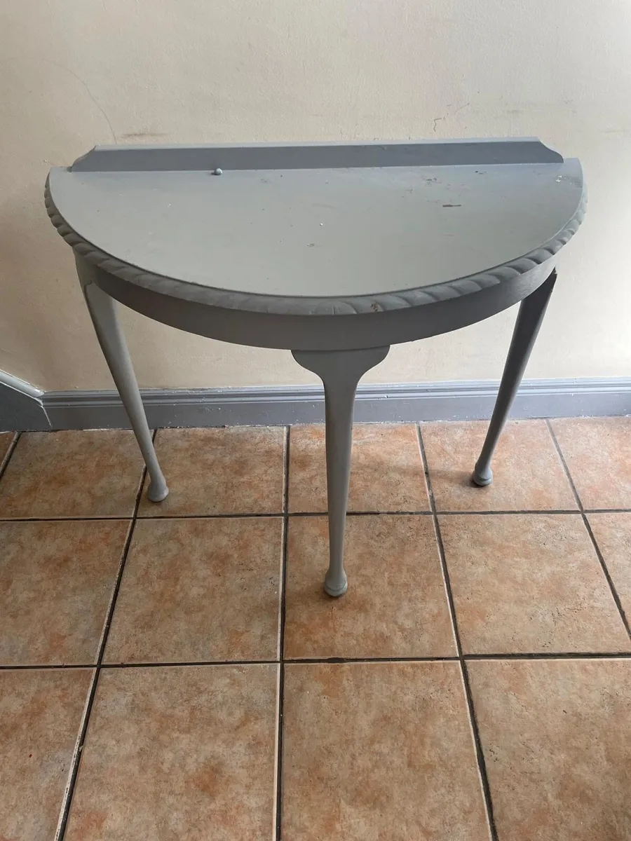 Console table