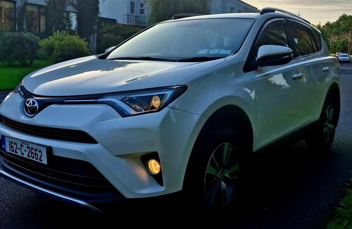 Toyota RAV4 . - Image 4