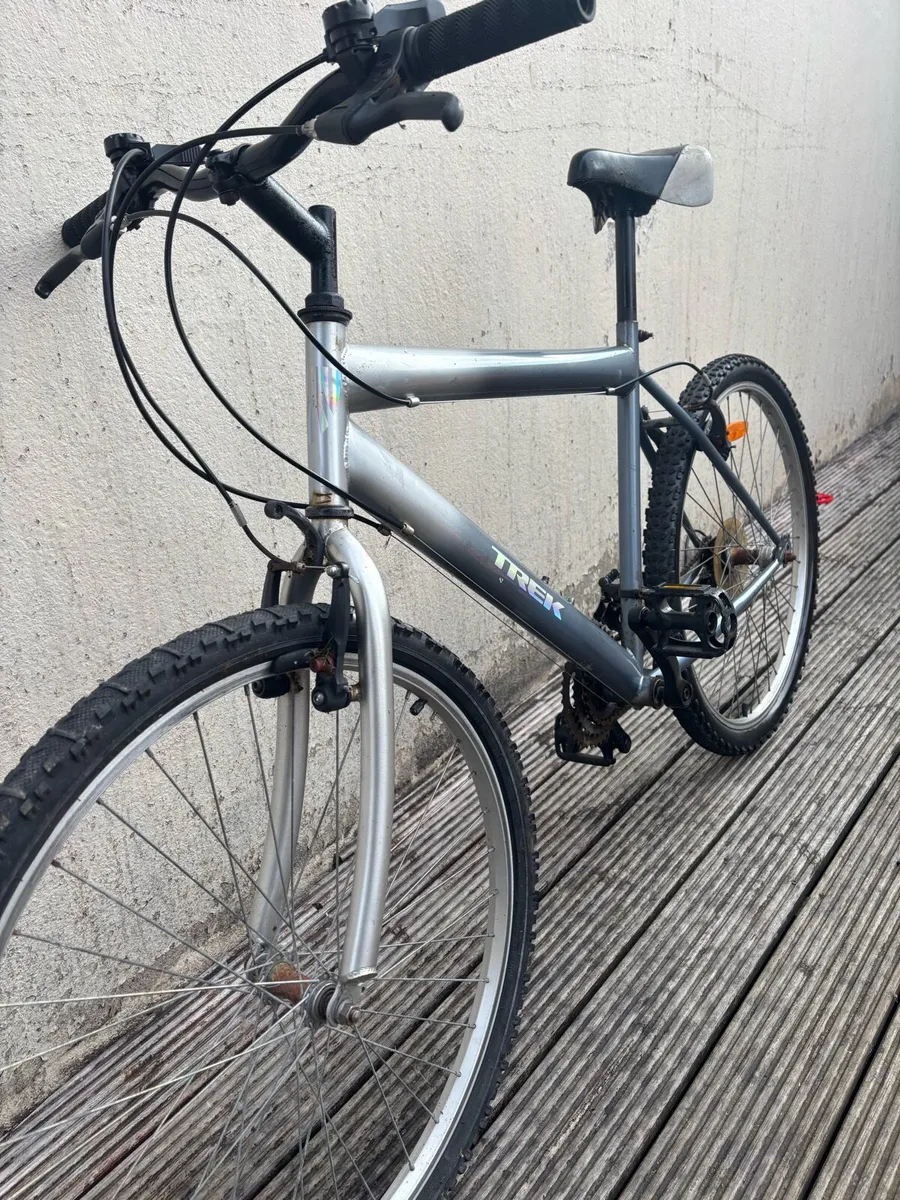 Adults bike trek 20 frame M size - Image 3