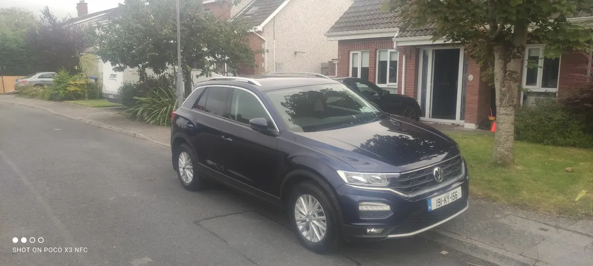 Volkswagen T-Roc 2019 Navy - Image 1