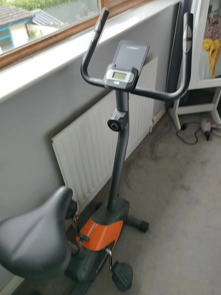 Exercise bike - Image 1