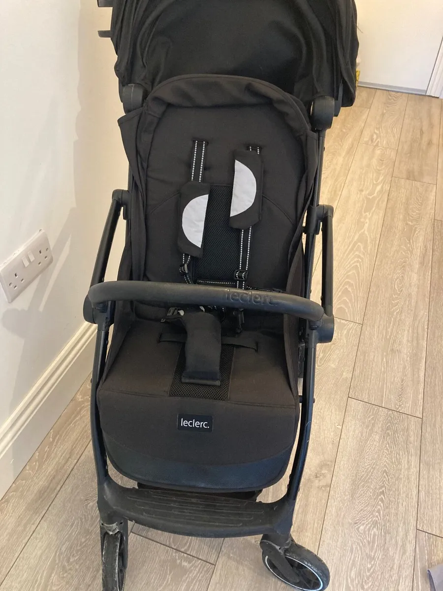Auto folding stroller (leclerc) - Image 2