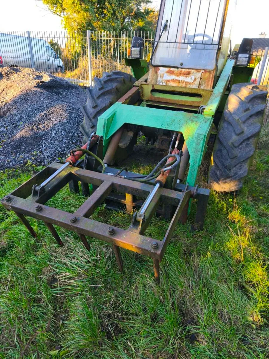 Collins loader - Image 3