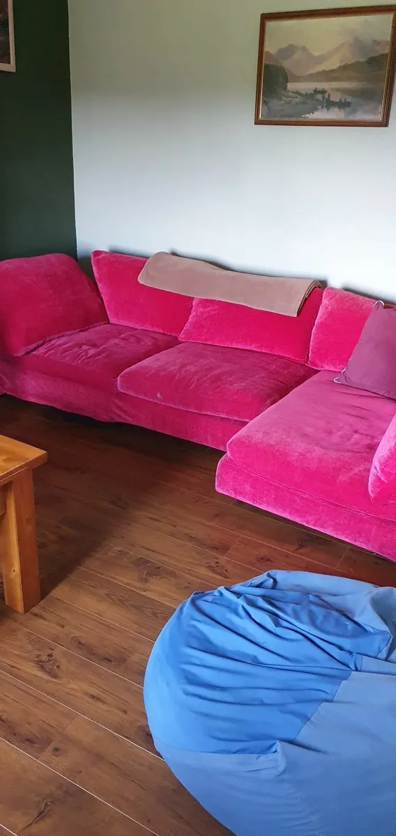 Couch - Image 2