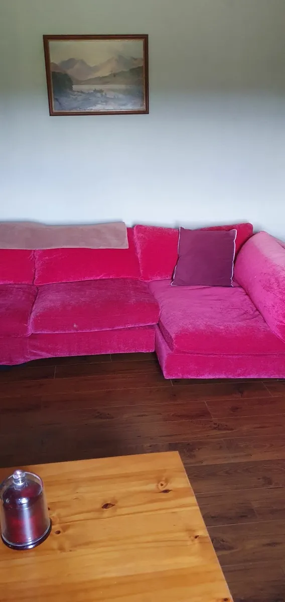 Couch - Image 4