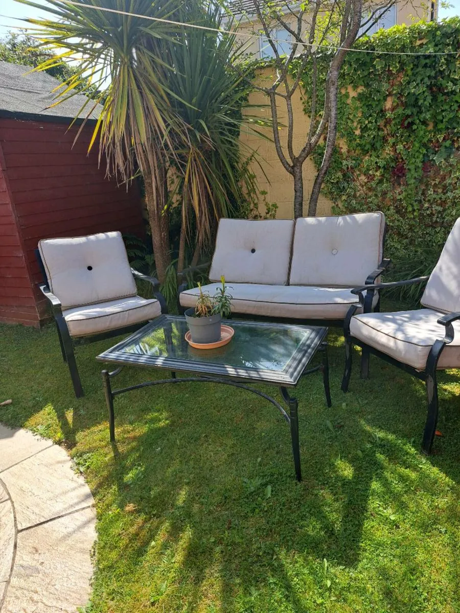 3 Piece Garden Furniture and Table - Image 2
