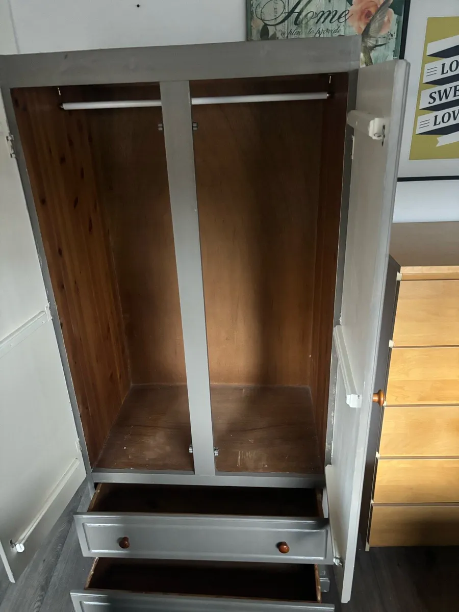Wardrobe - Image 2