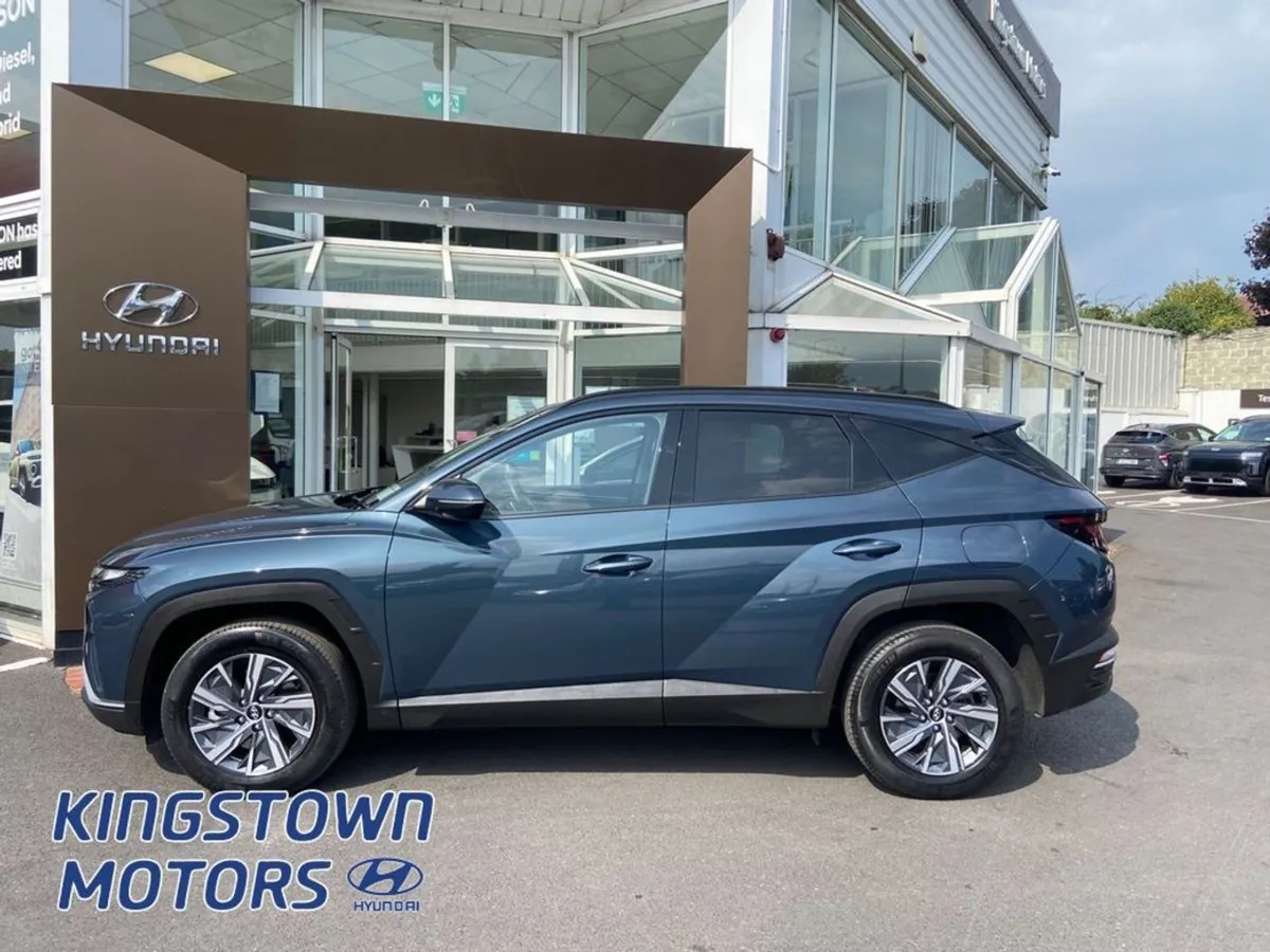 Hyundai Tucson Executive HEV Auto - Image 3