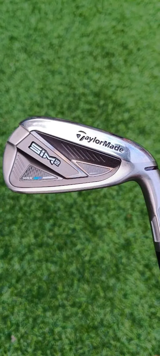 Taylormade Sim 2 irons Set - Image 2