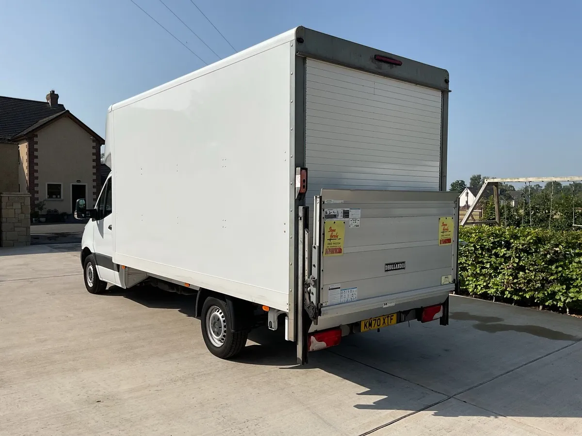 2021 Sprinter Luton with Tail Lift - Image 3