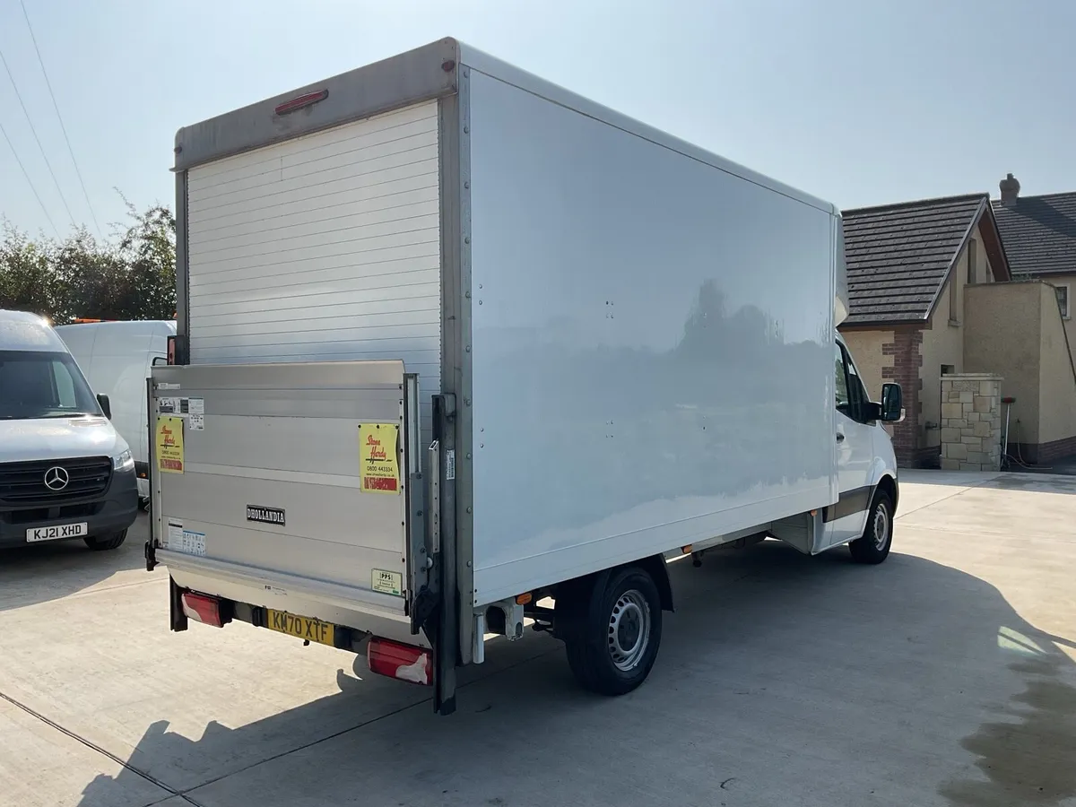 2021 Sprinter Luton with Tail Lift - Image 4