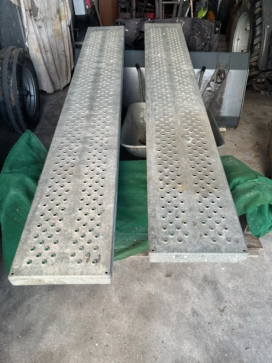Galavanised loading skids/ramps - Image 2
