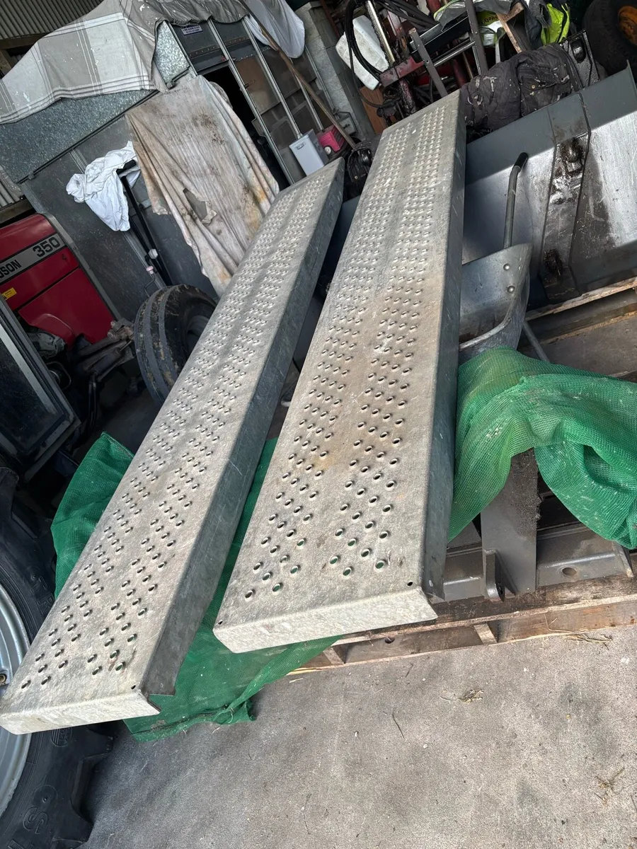 Galavanised loading skids/ramps - Image 1