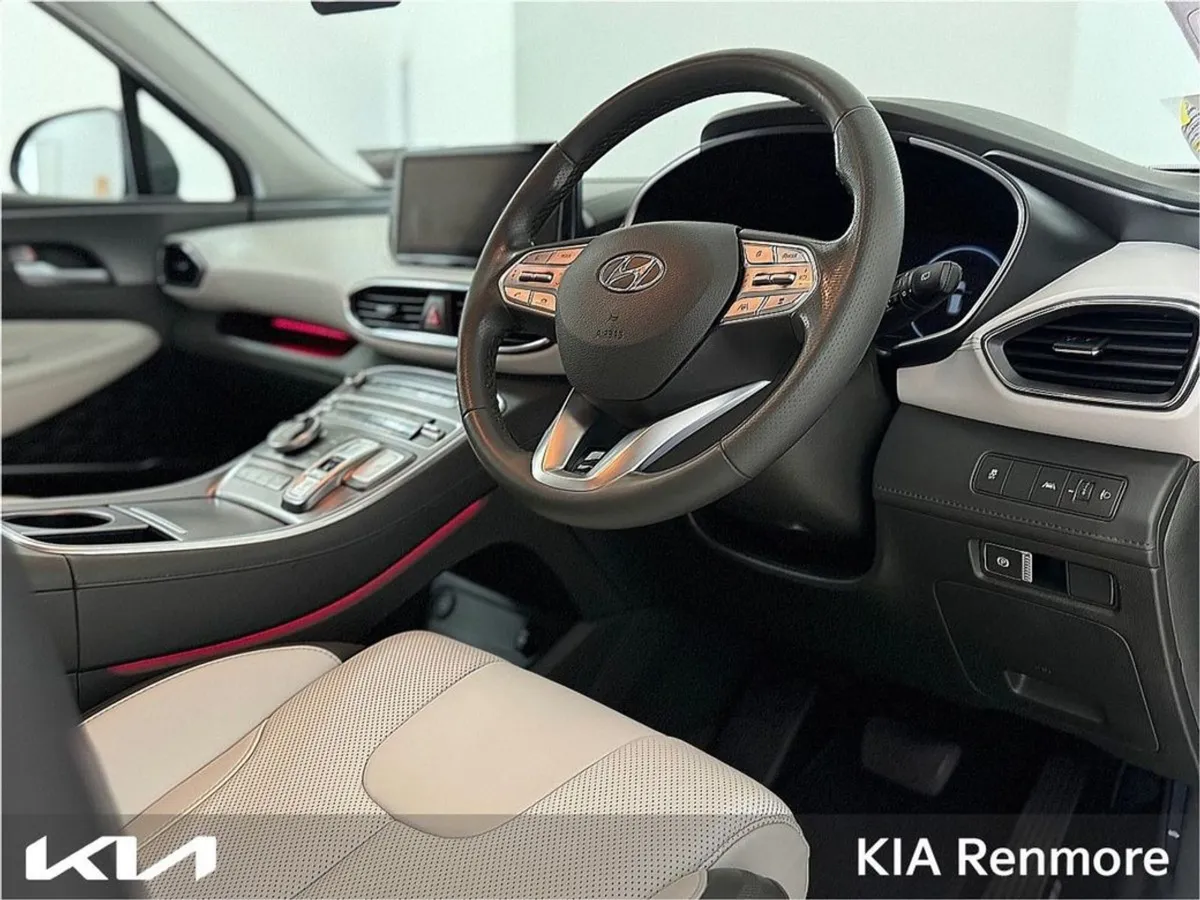 Hyundai Santa Fe 2WD Executive Plus Auto 5DR Auto - Image 2