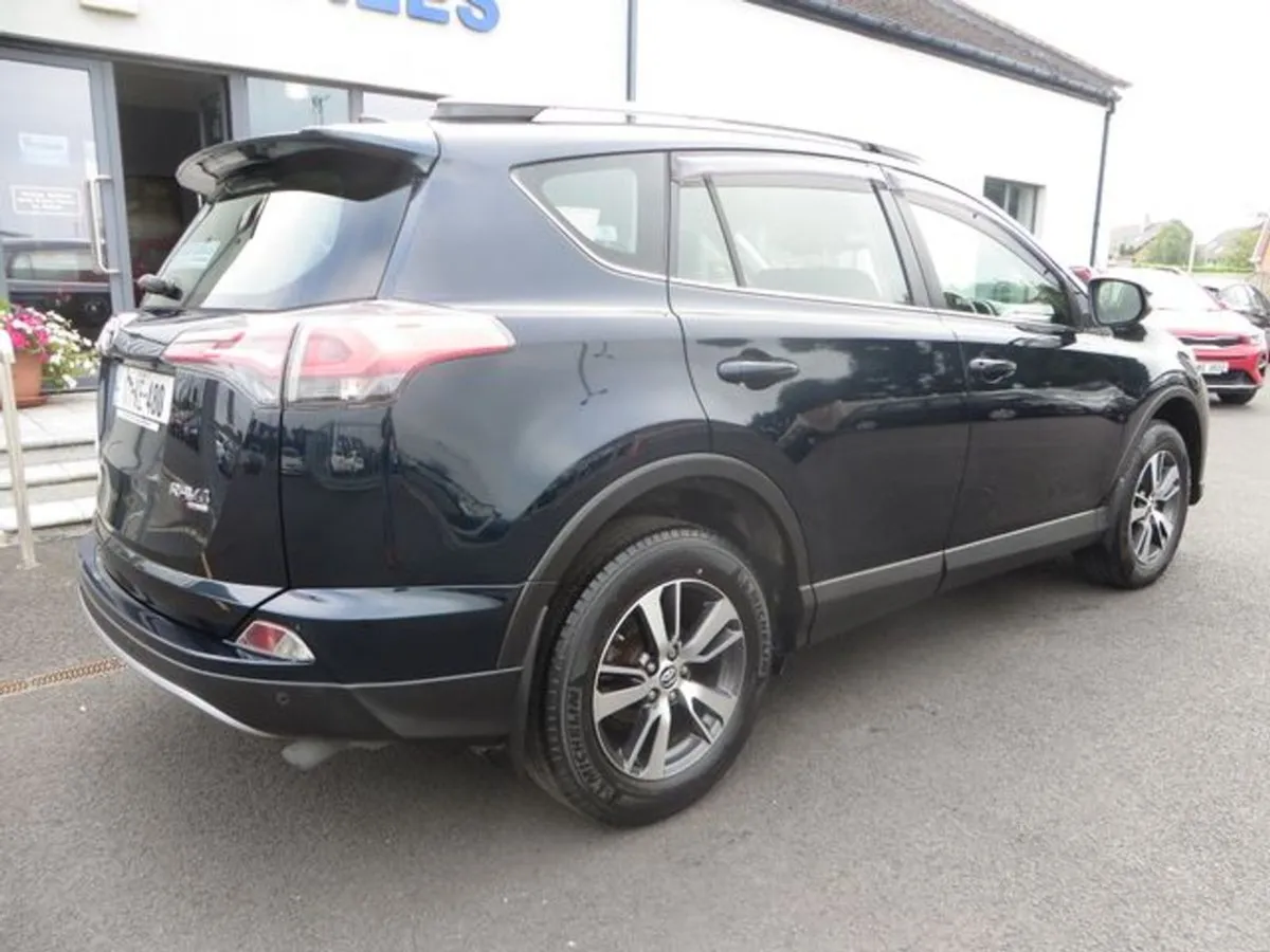 Toyota Rav4 Rav4 2.0 D4D Luna Sport 4DR - Image 3