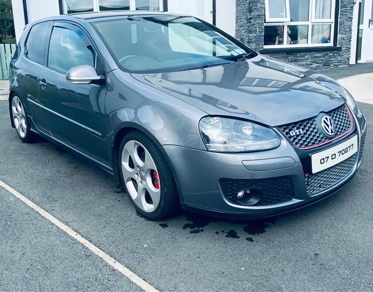 VW Mk5 GTI Manual - Image 3