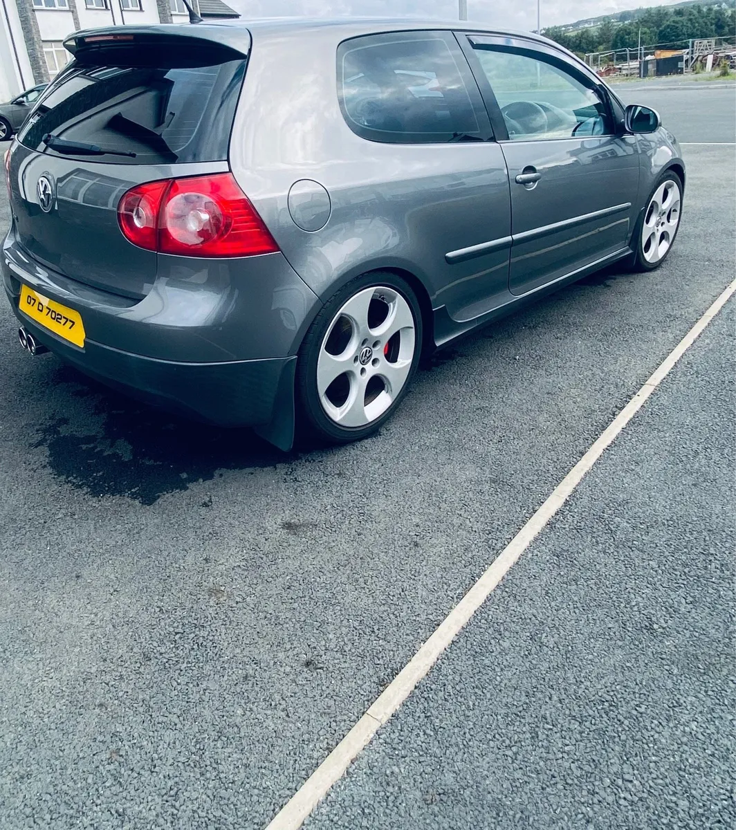 VW Mk5 GTI Manual - Image 4