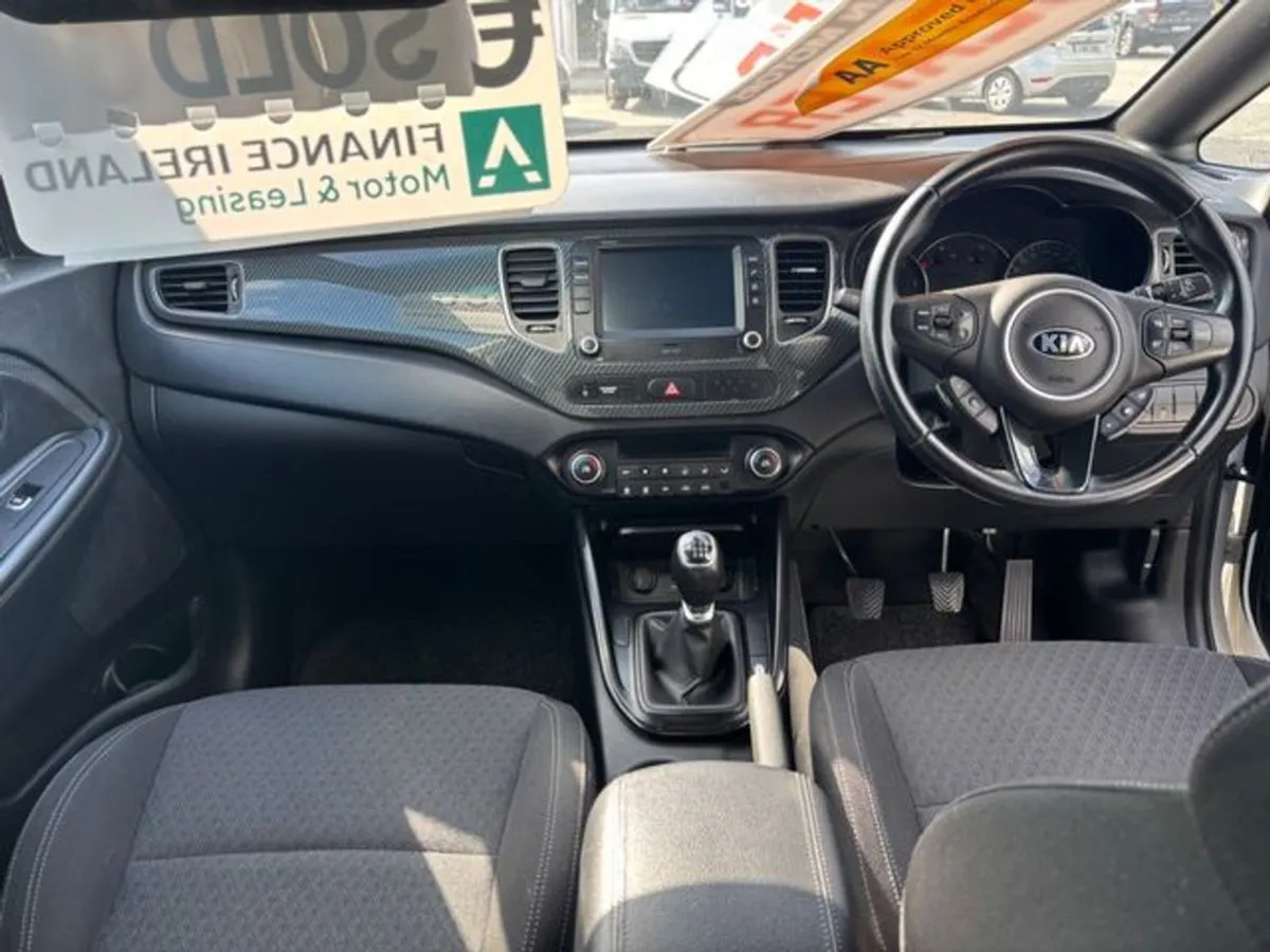 Kia Carens 1.7crdi EX 7 Seater - Image 4