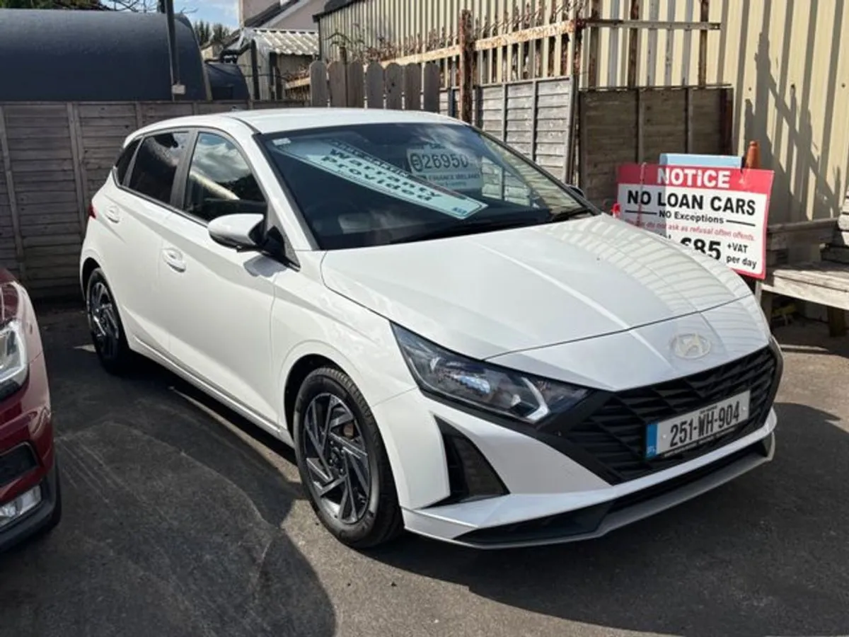 Hyundai i20 Deluxe Plus - Image 1