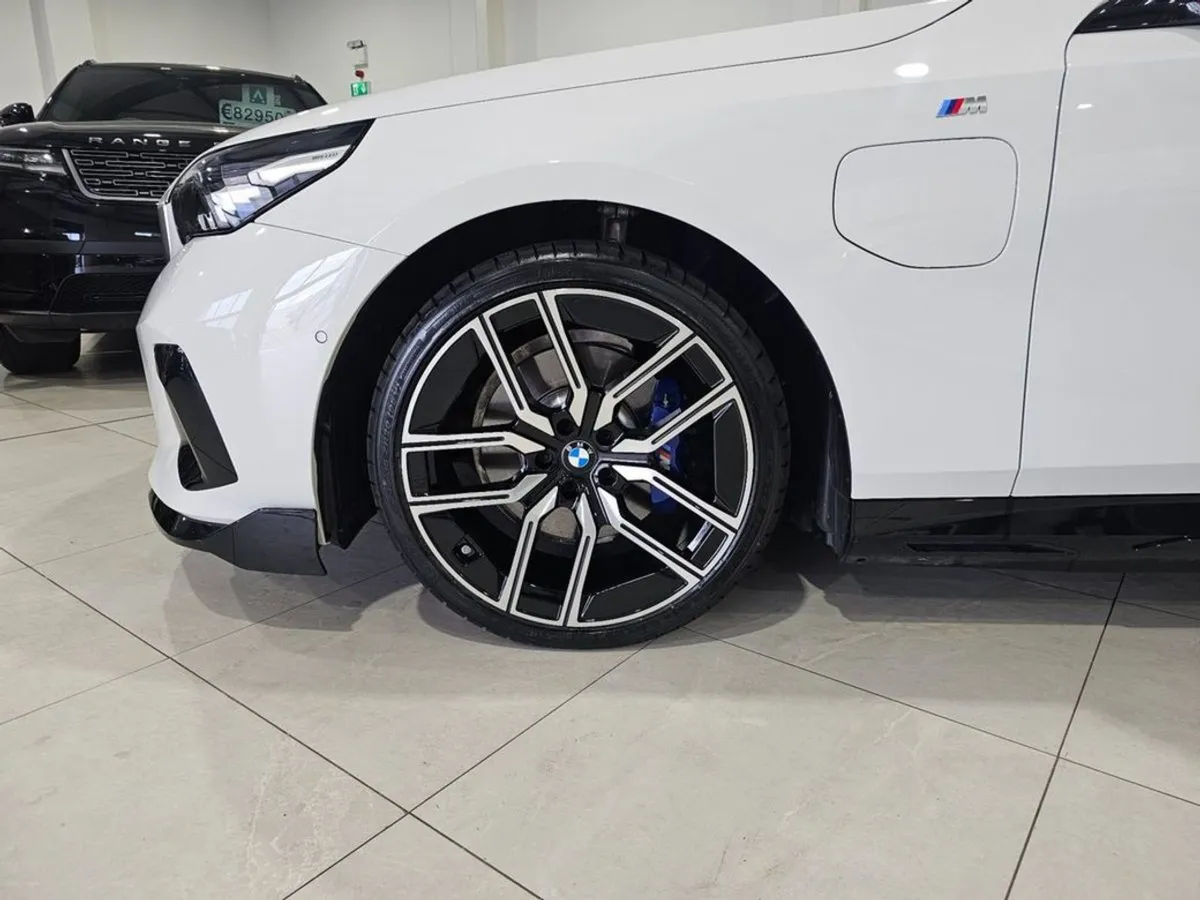 BMW 5 Series Technology Plus Package - Image 2