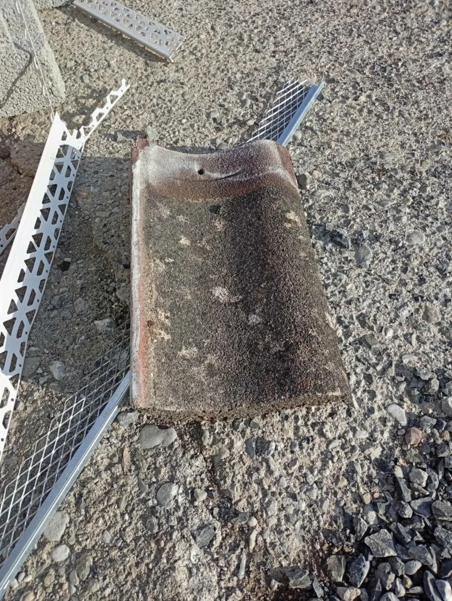 Roman tile - Image 3