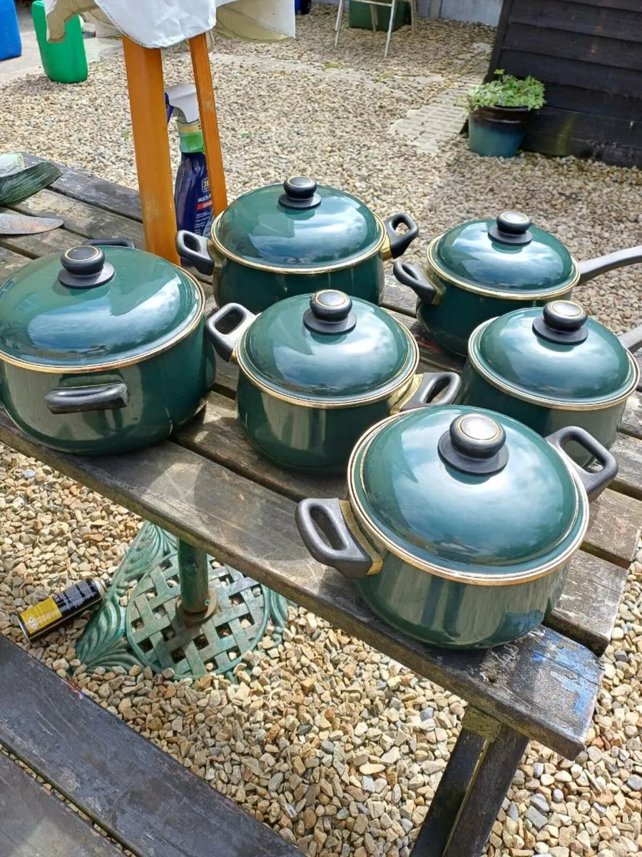Vintage Encore Green Enamel Pot Set - Image 4