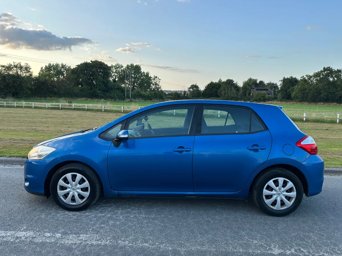 Toyota Auris 2011 NCT 05/26 - Image 3