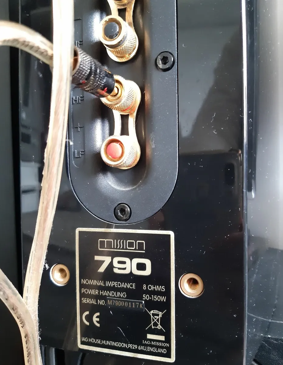 2 mission speakers