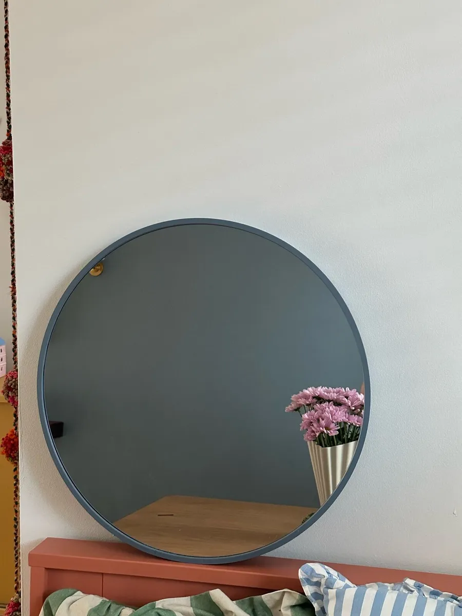 Mirror - Image 1