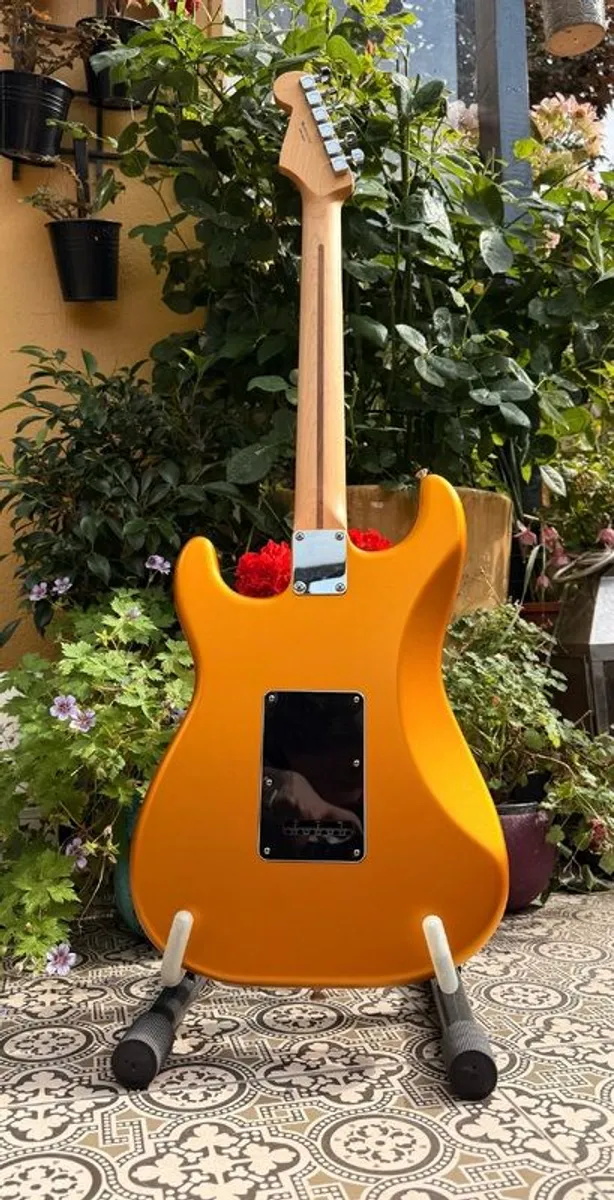 Fender FSR Standard Satin Stratocaster - Blaze Gold - Image 2