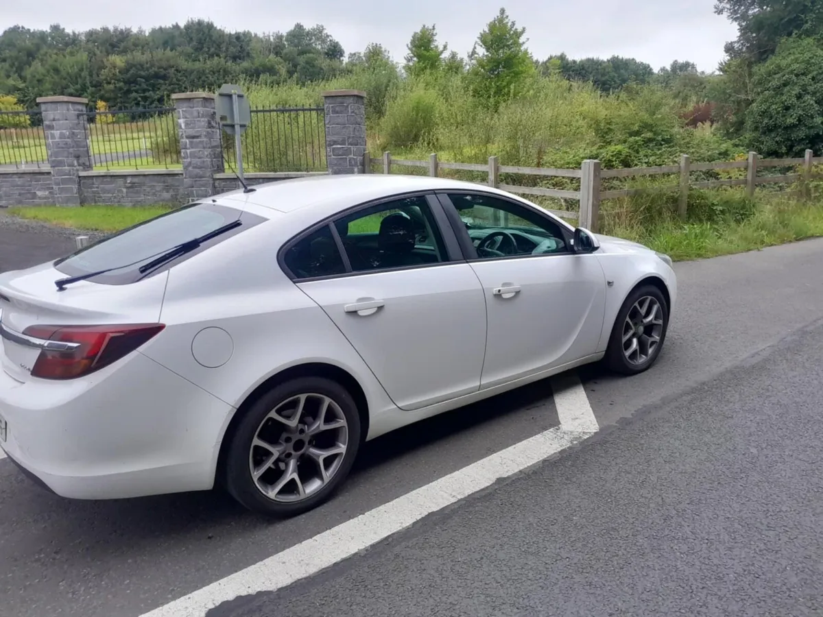 142 Opel Insignia 2.0Diesel NCT 11,25 Tax 11,25 - Image 1