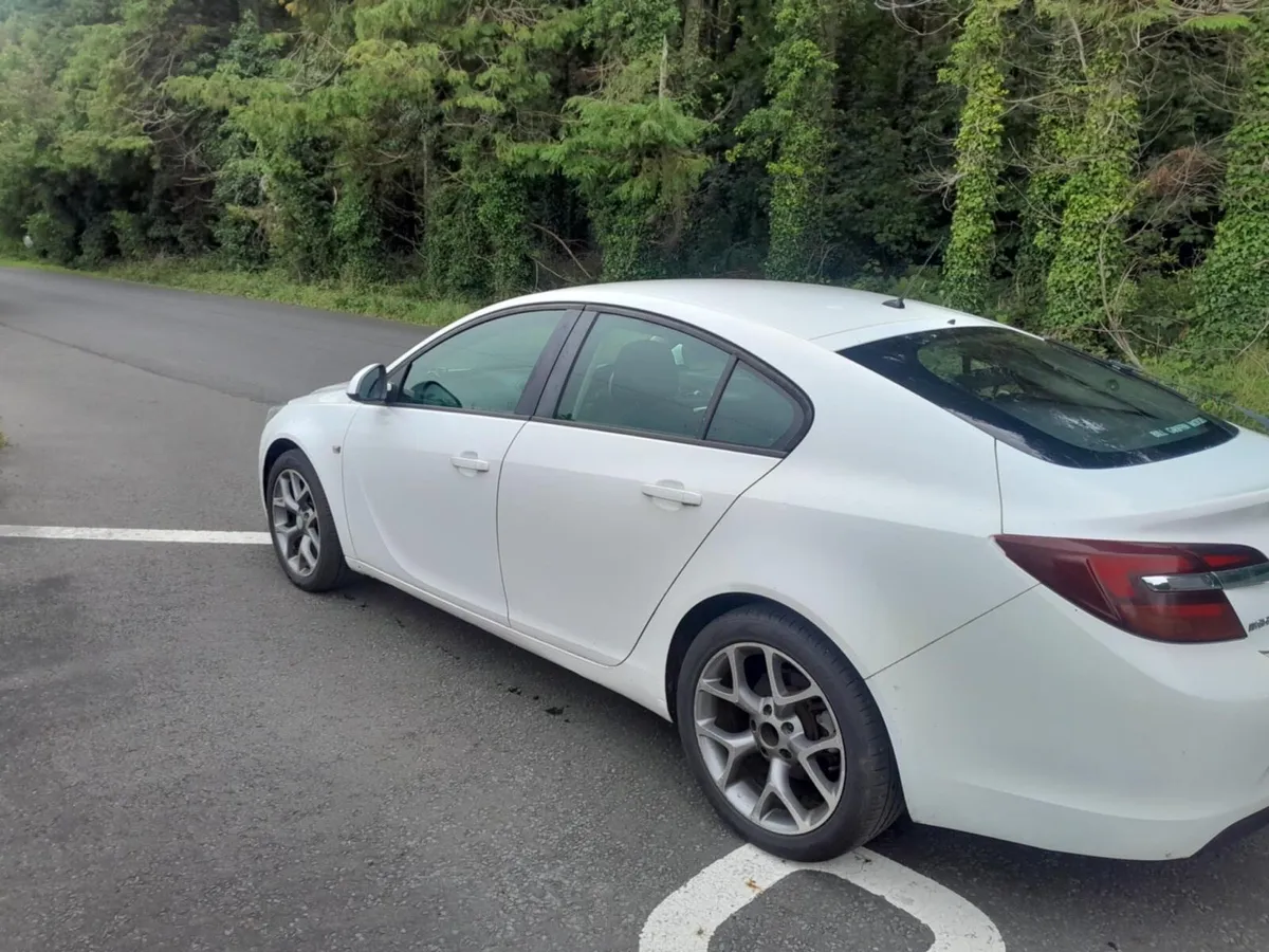 142 Opel Insignia 2.0Diesel NCT 11,25 Tax 11,25 - Image 2