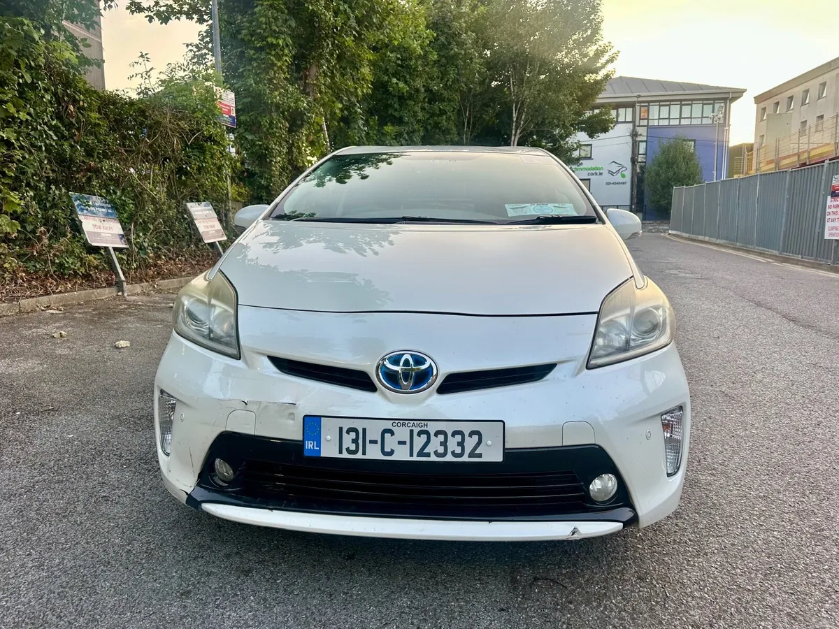 Toyota Prius 2013 - Image 2
