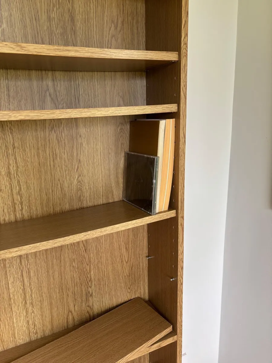 Bookcase / shelving unit - Image 2