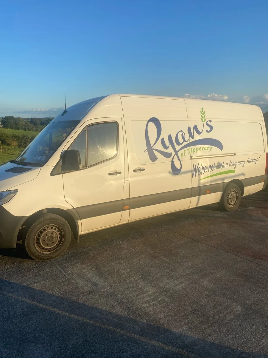 Mercedes sprinter automatic van - Image 1