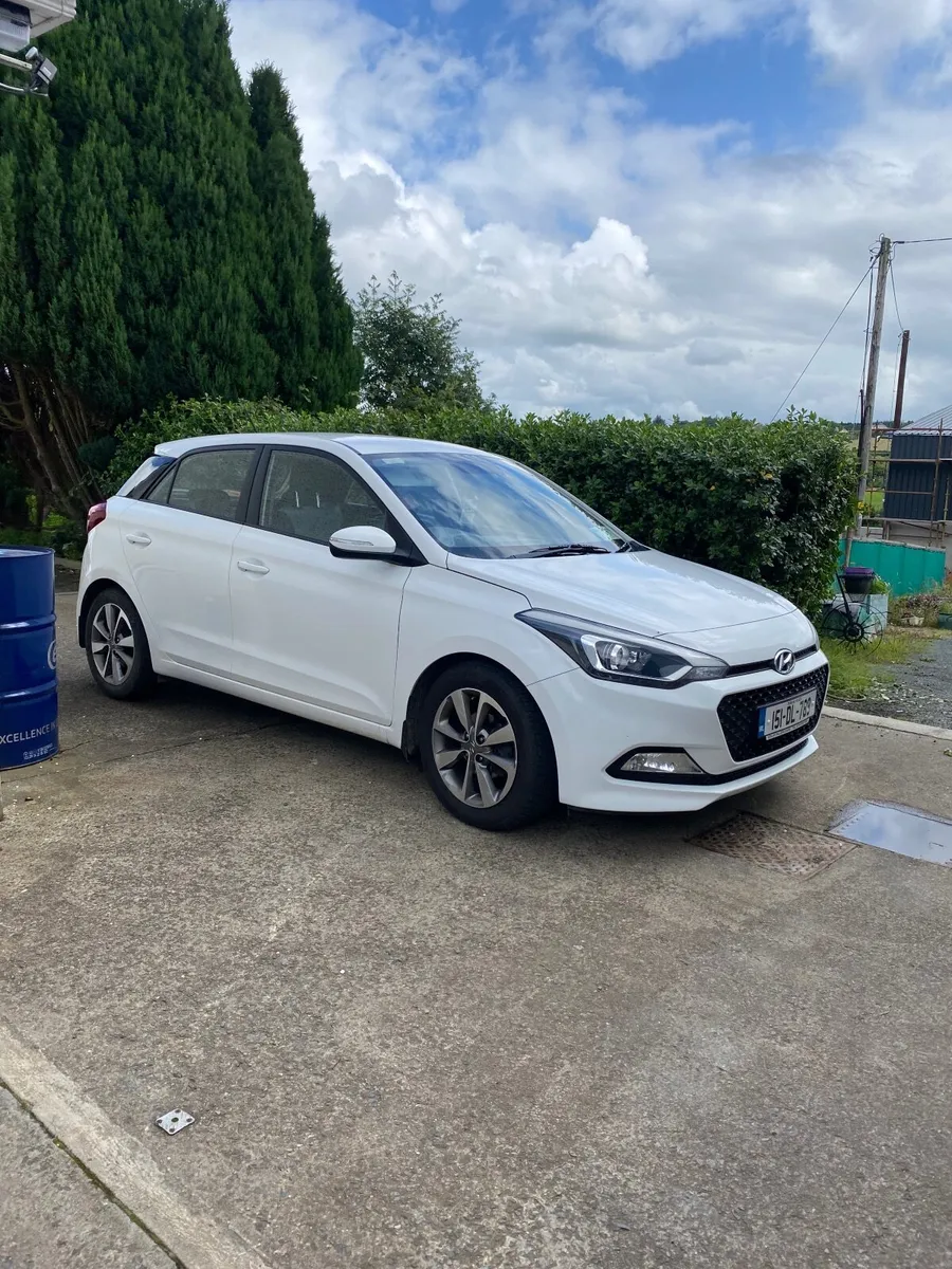 Hyundai i20 2015 - Image 2