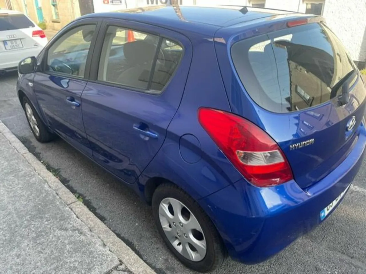 Hyundai i20 2009 - Image 3